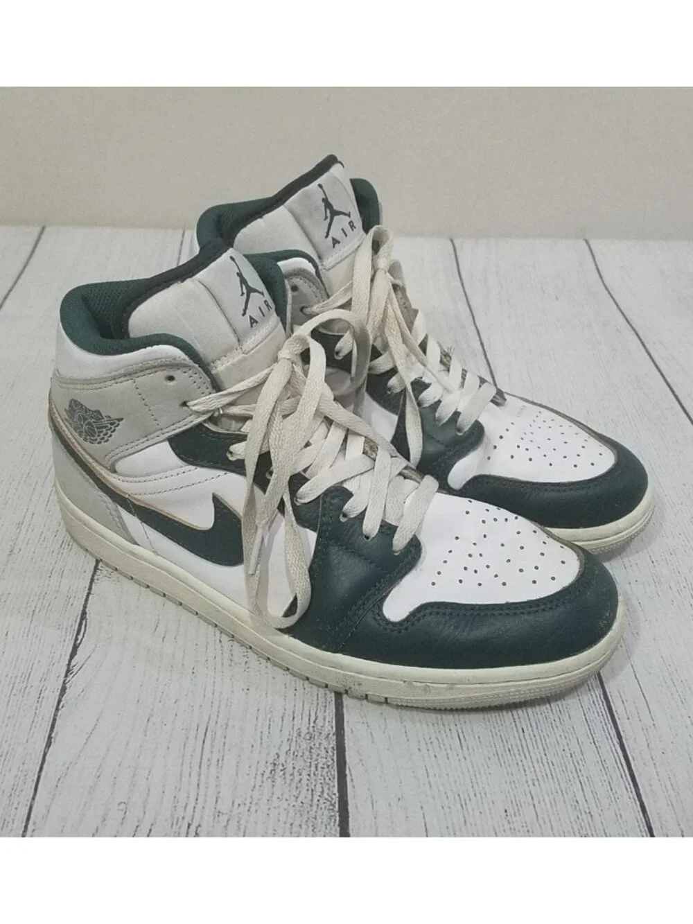 Nike Air Jordan 1 Mid SE Mens Size 8 Oxidized Green White Sail FQ7720-103